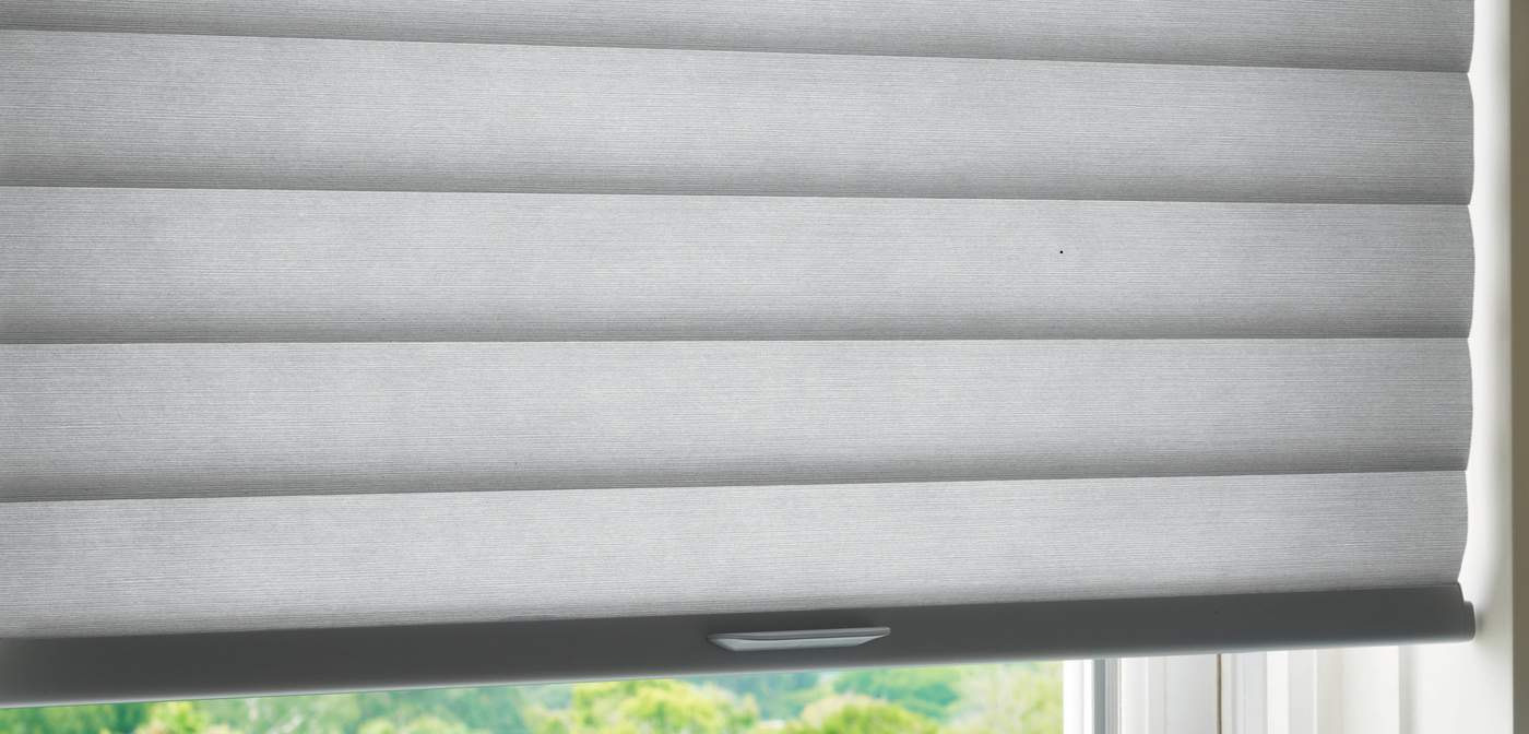 Explore the convenience of Poverview Blinds.